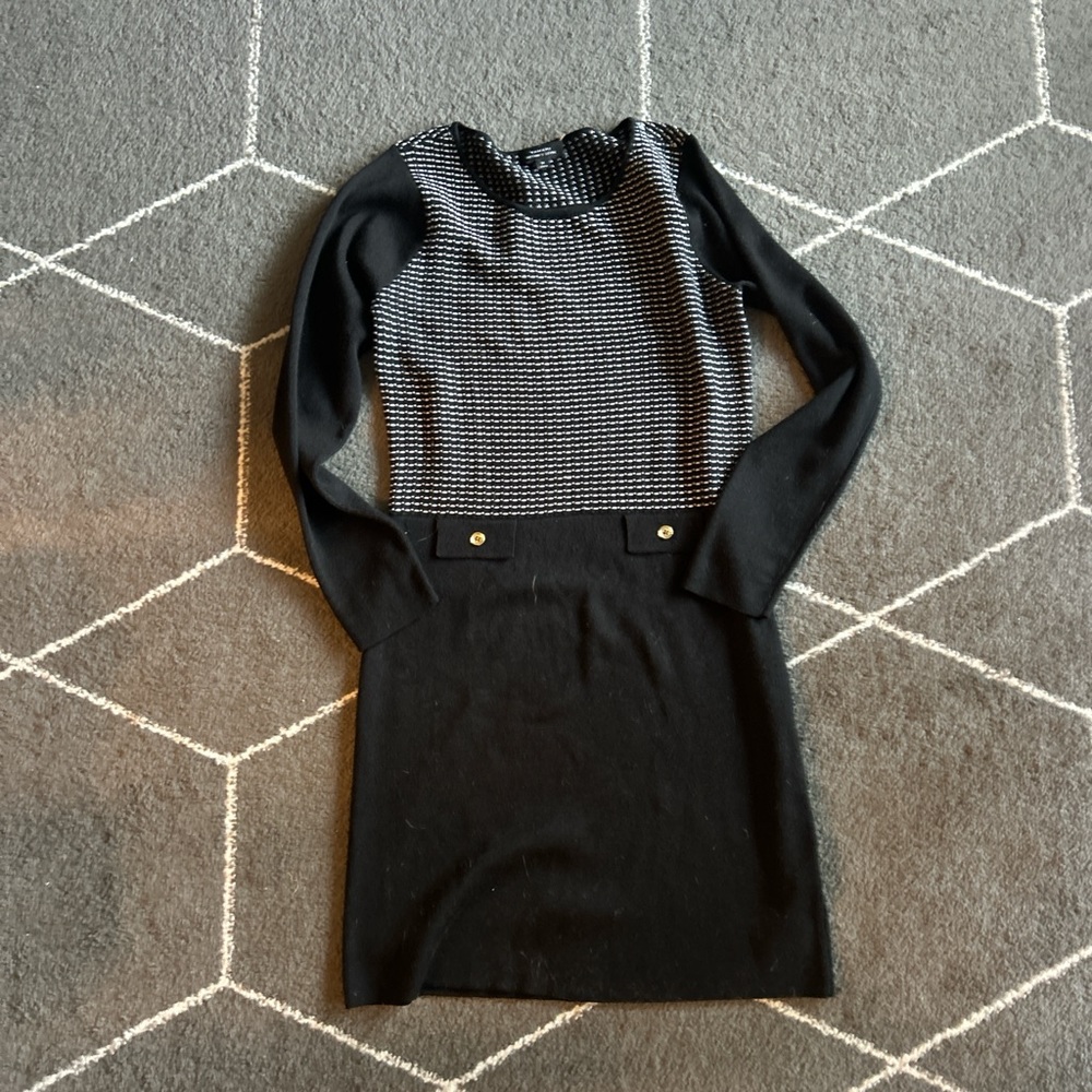 Chic Black and White Women's Sweater Dress